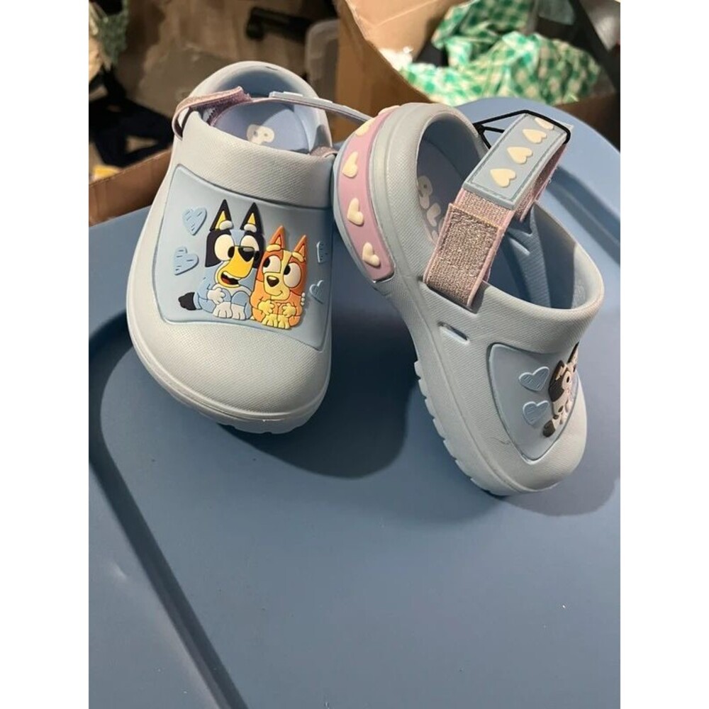 Bluey clogs